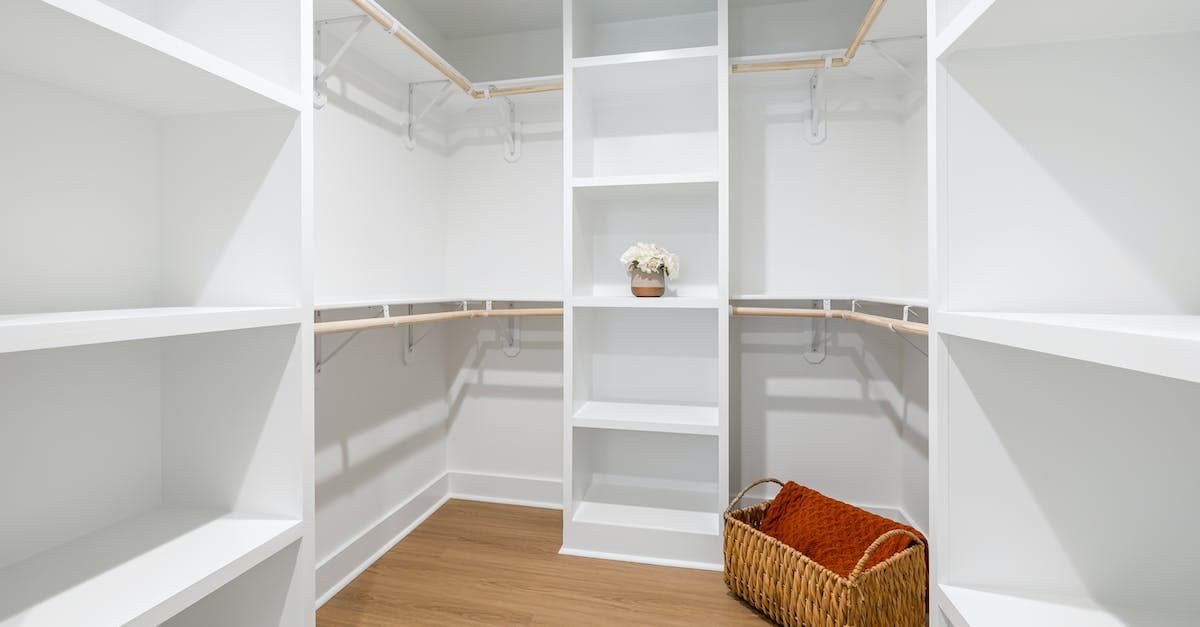 Best Wood for Closet Shelves: Top Picks for Durability & Style